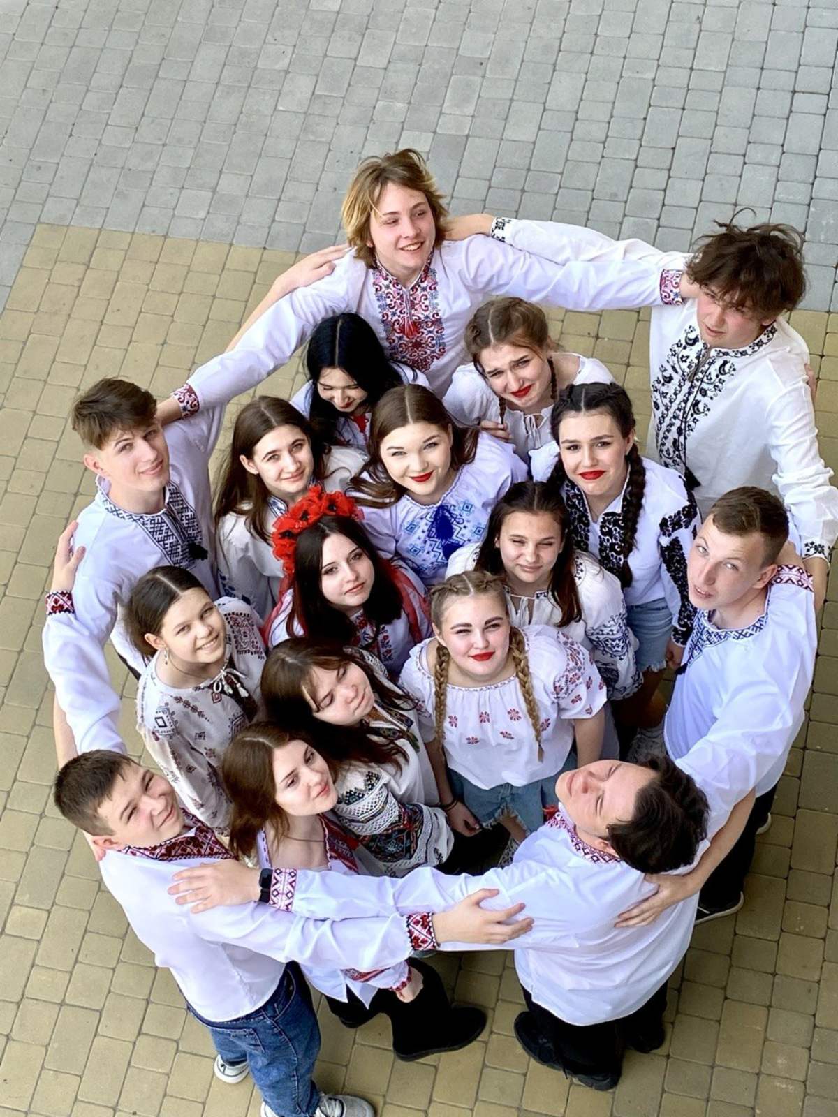 Студенти